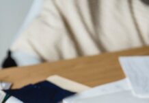 Altijd je telefoon binnen handbereik: ontdek hoesjes met koord!