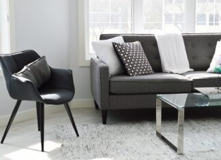 Een stijlvolle toevoeging aan jouw woning: waarom kiezen voor een glasplaat op een tafel